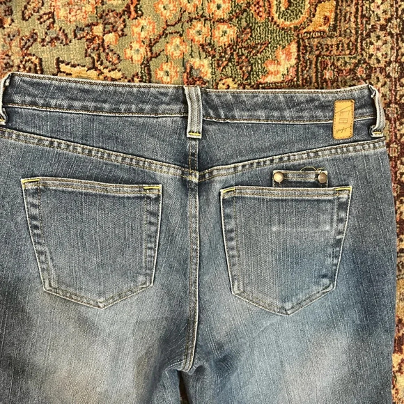 FINAL PRICE Tommy Hilfigure Hipster Style Jeans - Picture 3 of 9